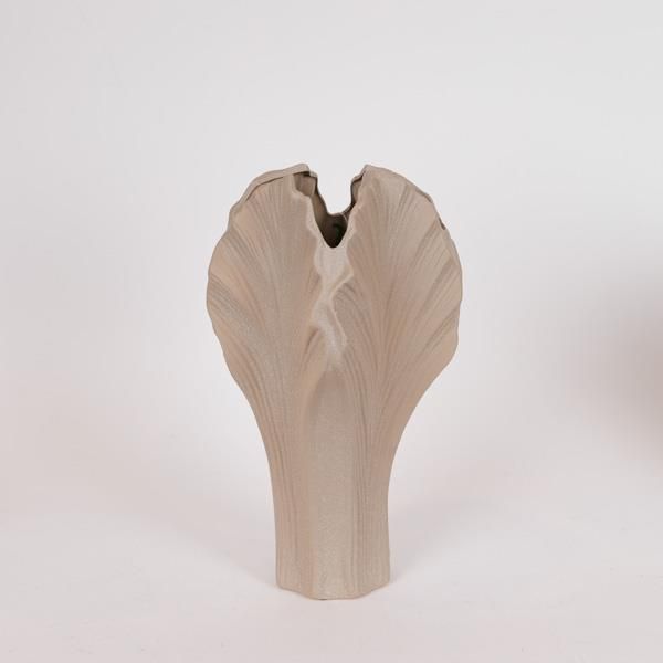 ΒΑΖΟ ΣΕ ΣΧΗΜΑ ΦΥΛΛΟΥ ΚΕΡΑΜΙΚΟ ΓΚΡΙ-ΜΠΕΖ 18x18x40cm Eurolamp 819-00603